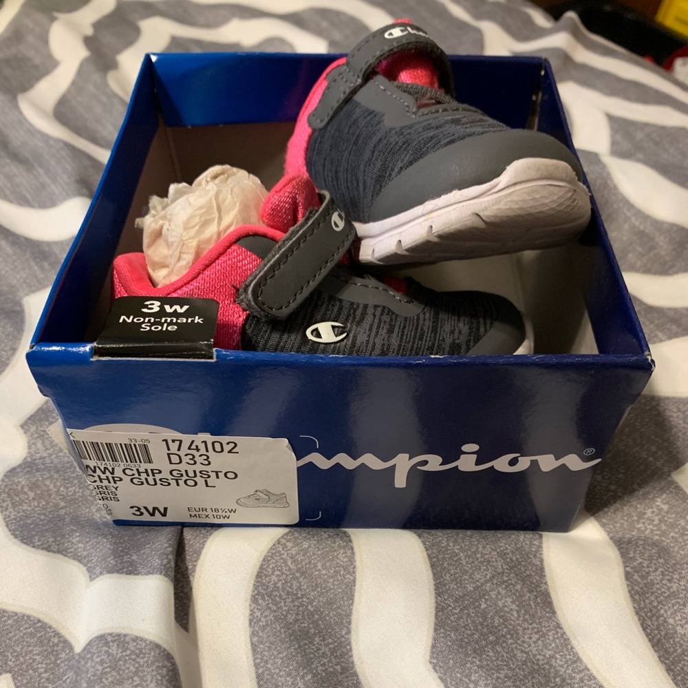 Champion baby sneaker Velcro shoes